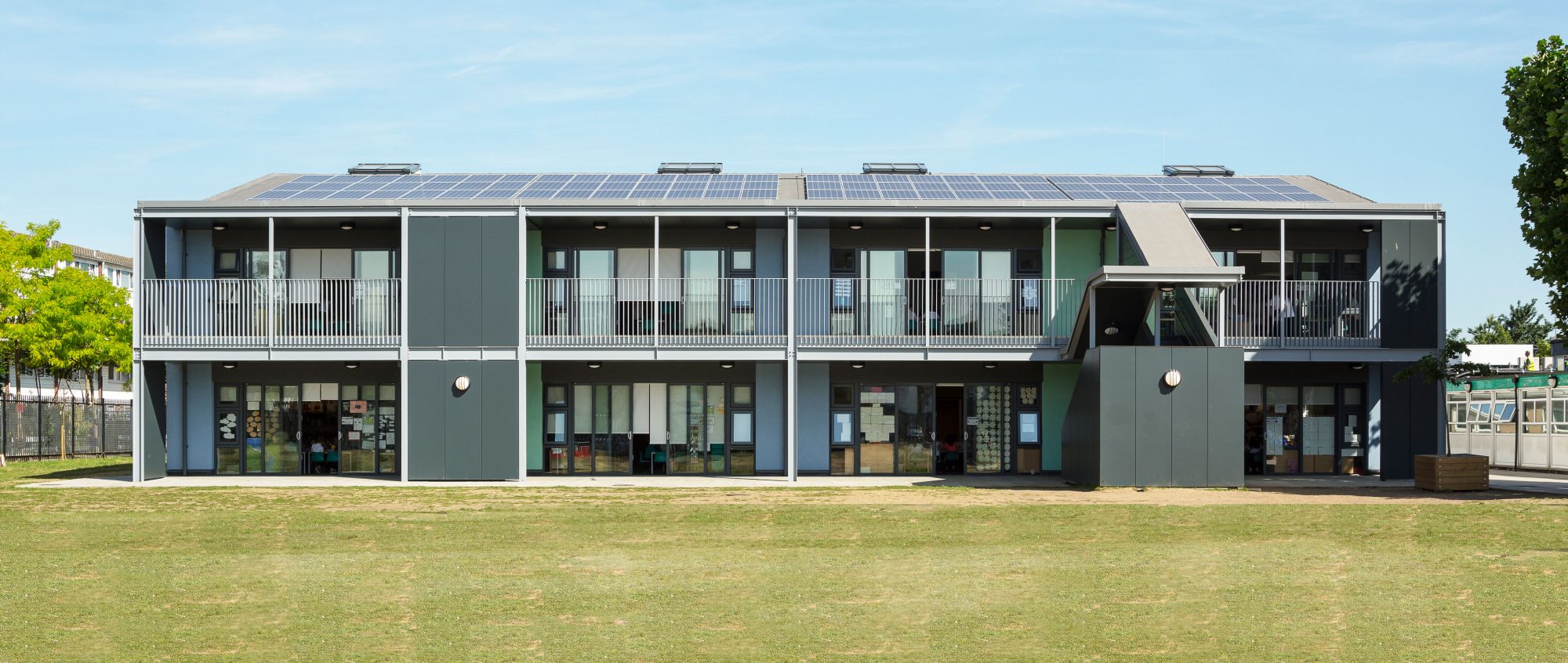 Avenue Primary School / Newham