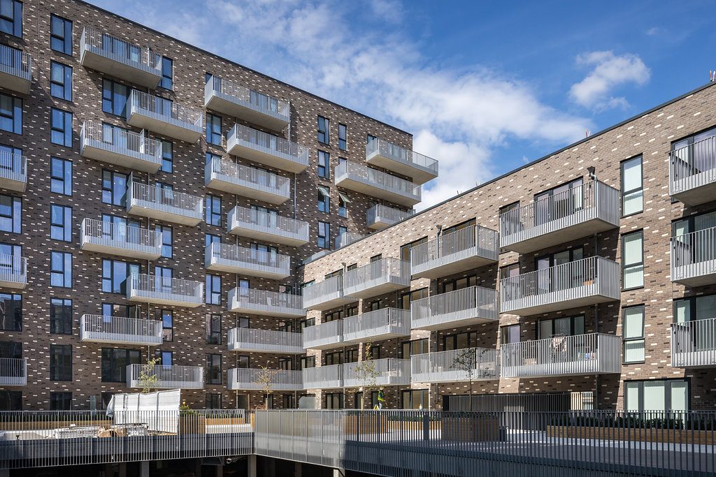 Crossways / Slough FBM Architects